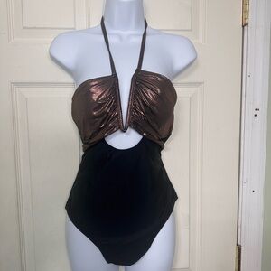 NWT Cupshe‎ 1 Piece Halter Golden Cutout Swimsuit Size M